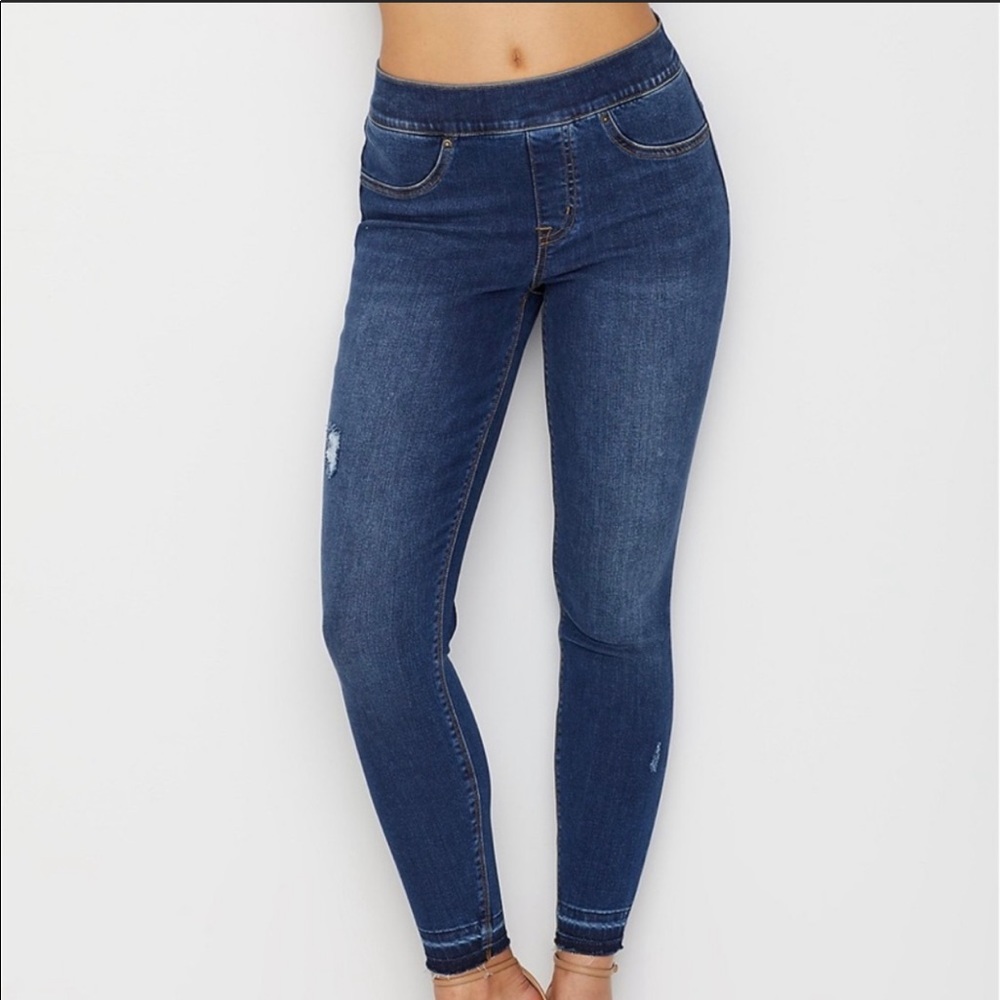 SPANX Denim Distressed Raw Hem Skinny Jeans Medium